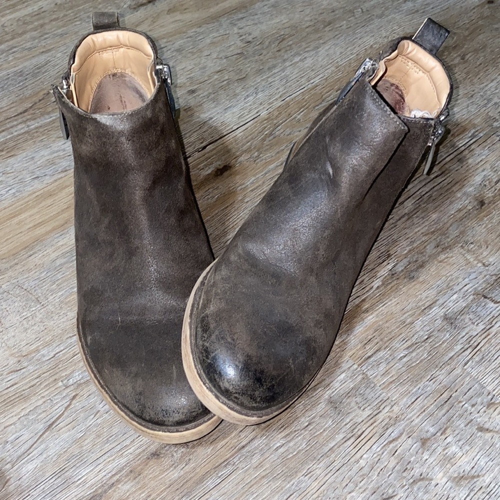 Franco Sarto ankle booties